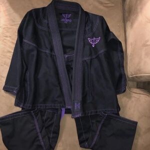 Kids Black Martial BJJ Arts Gi with Purple Accents Size K2